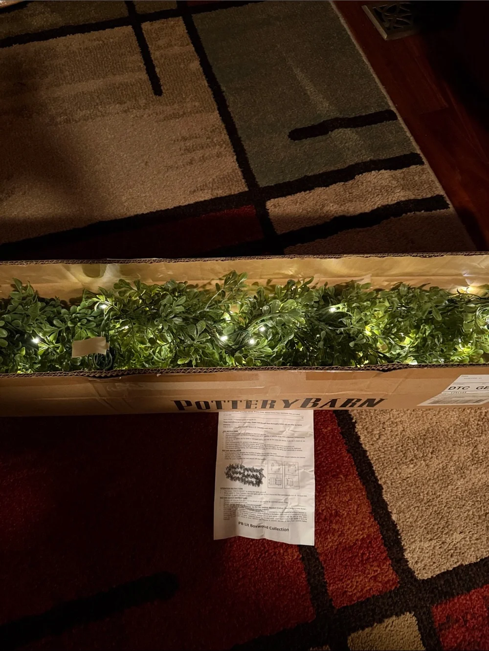Pottery Barn Green Boxwood Garland with Warm White Lights BNIB